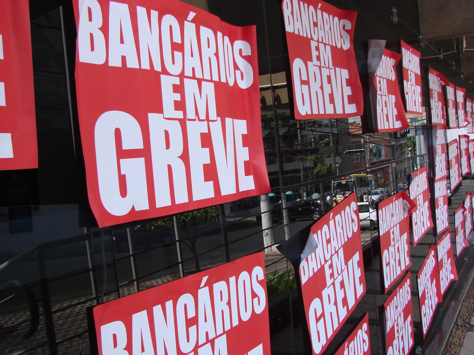 Banco do Brasil encerra greve na Paraíba; Caixa mantém paralisação