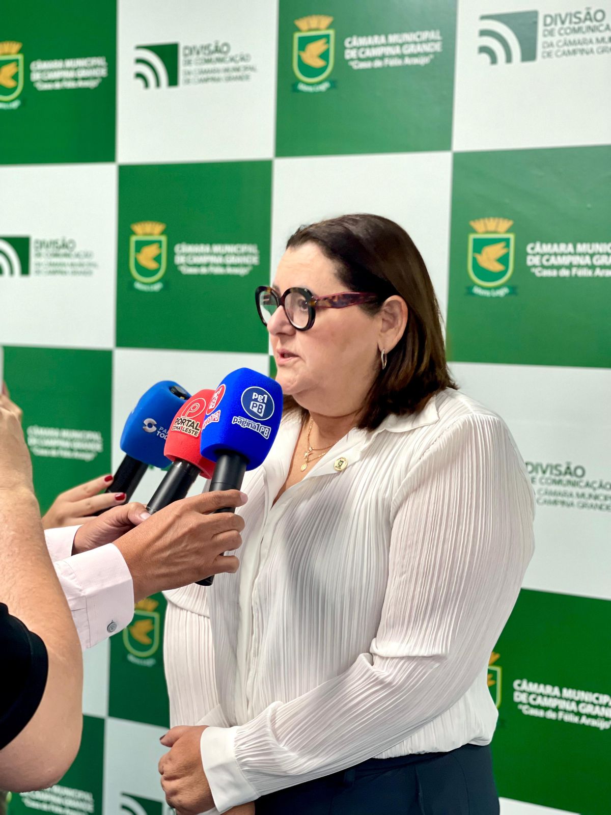 Valéria Aragão destaca força da Confep e defende municipalização dos debates