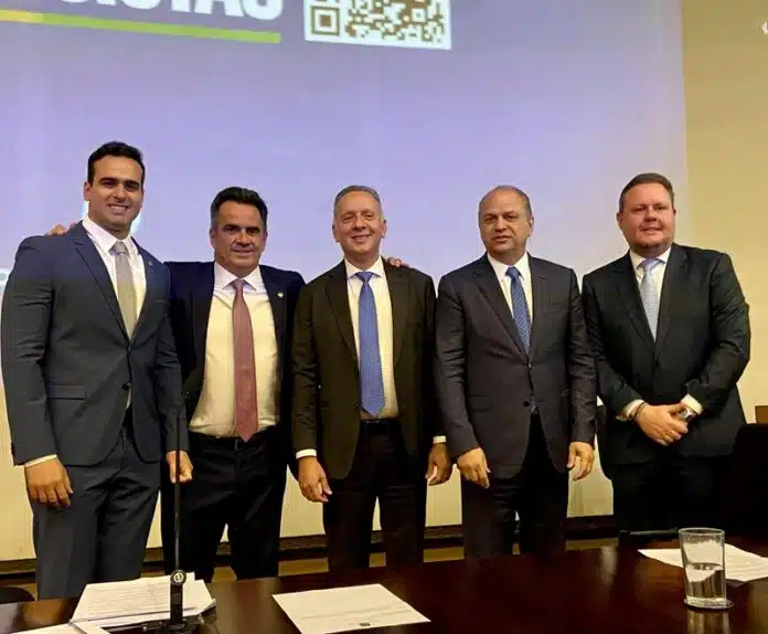 Rostand Paaraíba vota afavor de suplementação para obras do governo Bruno Cunha Lima