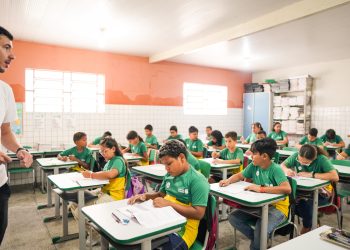Campina Grande inicia aplicação das provas do SAEB para quase 5 mil estudantes da Rede Municipal