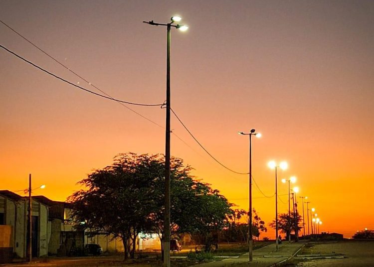 Prefeitura de Campina Grande reforça modernização da iluminação pública e chega a quatro mil pontos de LED instalados em 2025