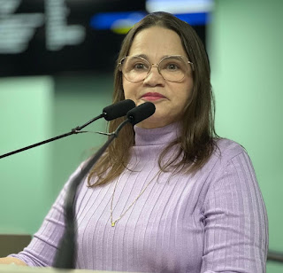 Vereadora Ivonete Ludgério propõe implantação de avisos sobre o Disque 180 em locais públicos e privados de Campina Grande Vereadora Ivonete Ludgério propõe implantação de avisos sobre o Disque 180 em locais públicos e privados de Campina Grande
