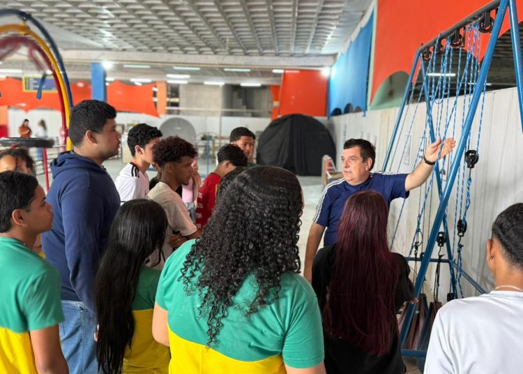 Fabiana Gomes impulsiona vivências científicas com o retorno do Museu Itinerante da Ciência em Campina Grande Fabiana Gomes impulsiona vivências científicas com o retorno do Museu Itinerante da Ciência em Campina Grande