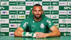 Palmeiras constata fissura na mão de Weverton e faz tratamento para tê-lo em campo ainda em 2025