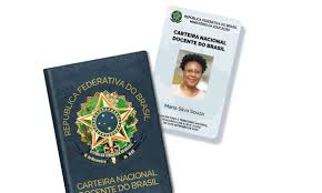 Carteira Nacional Docente: professores poderão pedir documento a partir desta quinta; benefício dá desconto em shows, cinemas e hotéis