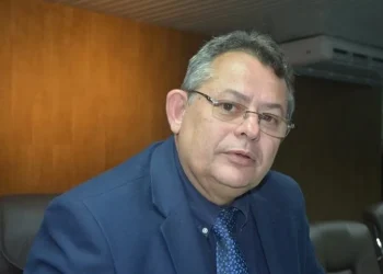Vereador Pimentel Filho critica frequência de pedidos de suplementação na prefeitura de Campina Grande