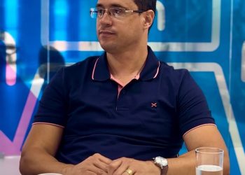 Areial: Prefeito Carlos Henrique antecipa salário de novembro e prepara grande programação para aniversário da cidade e Réveillon