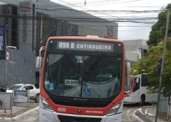 STTP lança campanha de alerta de pontos cegos em ônibus da cidade