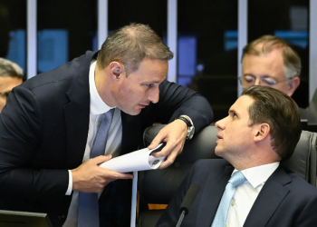 Sob pressão de governadores, Câmara adia votação do PL Antifacção
