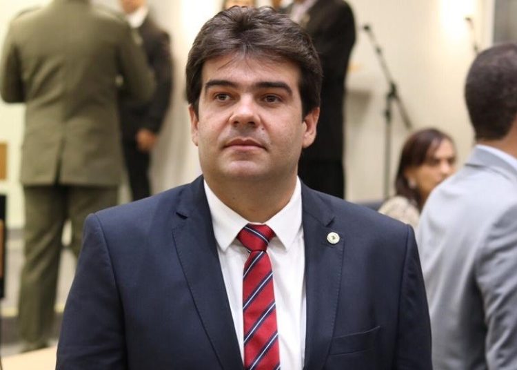 Deputado apresenta projeto para revogar lei que libera alimentos externos em eventos na Paraíba