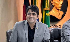 Vereador Saulo Noronha propõe criação do programa “Redação Nota 1000” para alunos da rede municipal de Campina Grande