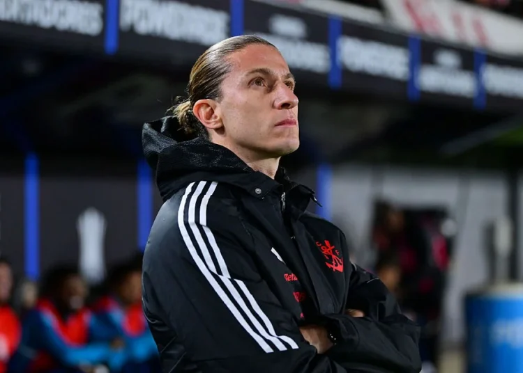 Flamengo encerra indefinição e garante Filipe Luís no comando até 2027