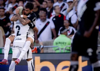 Corinthians vence Vasco e conquista tetracampeonato da Copa do Brasil