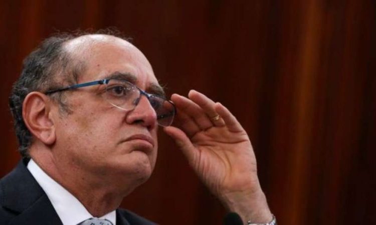 Gilmar Mendes suspende exclusividade da PGR para pedir impeachment de ministros Gilmar Mendes suspende exclusividade da PGR para pedir impeachment de ministros