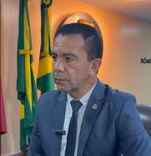 Luciano Breno mantém candidatura à presidência da Câmara e foca articulação para eleição da Mesa Diretora