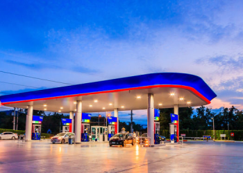 Petrobras reduz preço da gasolina em 5,2% para distribuidoras