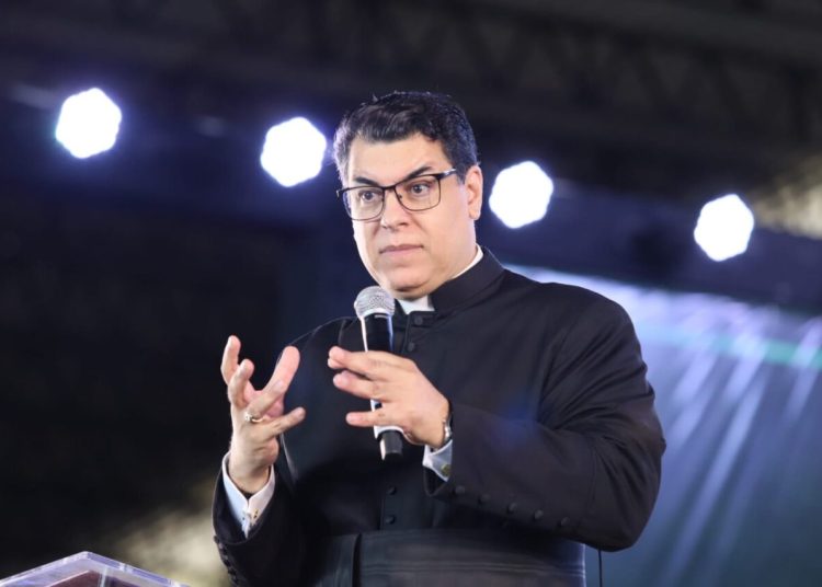 Padre Chrystian Shankar é presença confirmada no CRESCER 2026, em Campina Grande Padre Chrystian Shankar é presença confirmada no CRESCER 2026, em Campina Grande