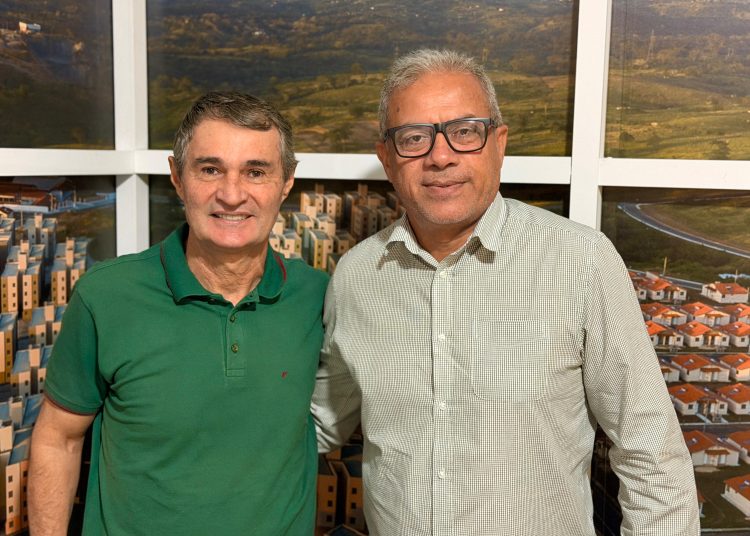 Presidente da Câmara de Areial, Ronaldo de Souza, mantém audiência com o deputado federal Romero Rodrigues Presidente da Câmara de Areial, Ronaldo de Souza, mantém audiência com o deputado federal Romero Rodrigues