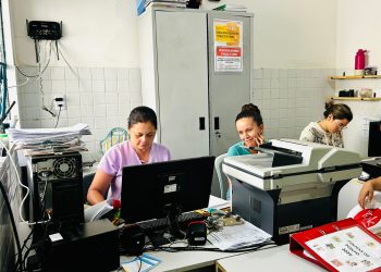 Seduc recebe quase 3 mil matrículas de novatos apenas no primeiro dia e cerca de 900 crianças transferidas da rede privada para a pública