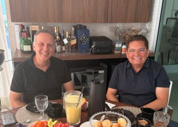 Adriano Galdino nega tratativas para ser vice de Lucas após encontro com Aguinaldo Ribeiro