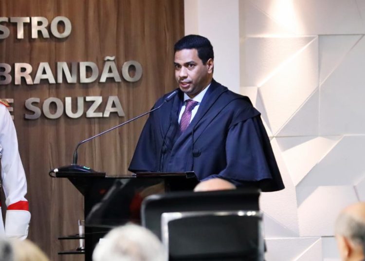 Ministro do TCU assume relatoria de inquérito sobre operações do Banco Master