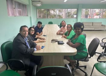 Vereadores da oposição cobram prefeito em reunião na Câmara de Campina Grande