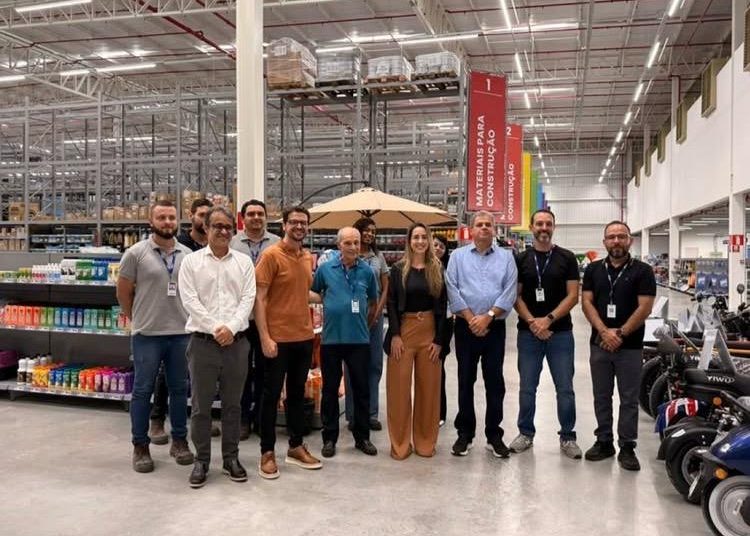 Vice-prefeito de Campina Grande, Alcindor Vilarim visita instalações da empresa Bartofil