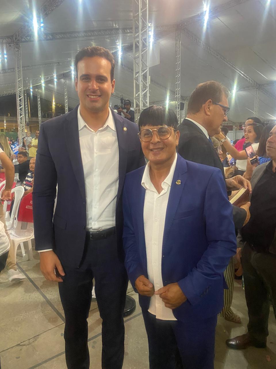 Vereador Rostand Paraíba participa da abertura do Consciência Cristã ao lado do vice-governador Lucas Ribeiro e elogia evento Vereador Rostand Paraíba participa da abertura do Consciência Cristã ao lado do vice-governador Lucas Ribeiro e elogia evento