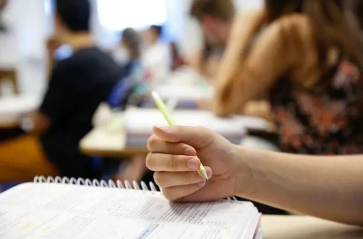 Paraíba tem mais de 400 vagas abertas em concursos públicos; confira oportunidades Paraíba tem mais de 400 vagas abertas em concursos públicos; confira oportunidades