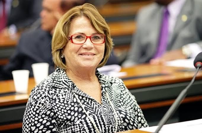Nilda Gondim será homenageada nesta terça pelo Senado com a Comenda Ceci Cunha, por sua defesa de políticas para a mulher Nilda Gondim será homenageada nesta terça pelo Senado com a Comenda Ceci Cunha, por sua defesa de políticas para a mulher