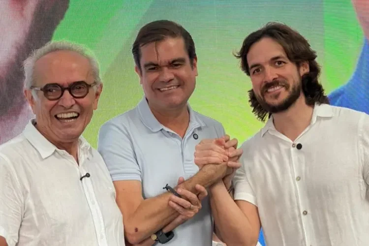 Após aliança, Cícero nomeia aliado de Pedro Cunha Lima na PMJP