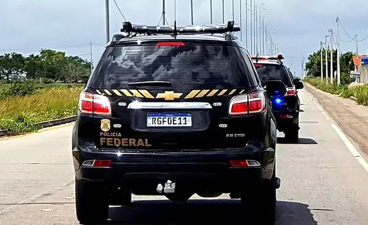 Polícia Federal investiga tráfico de drogas e lavagem de dinheiro na Paraíba e mais 2 estados Polícia Federal investiga tráfico de drogas e lavagem de dinheiro na Paraíba e mais 2 estados