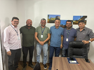 Saulo Germano e Balduino Neto articulam reunião entre agentes de trânsito e Romero Rodrigues para discutir demandas da categoria Saulo Germano e Balduino Neto articulam reunião entre agentes de trânsito e Romero Rodrigues para discutir demandas da categoria
