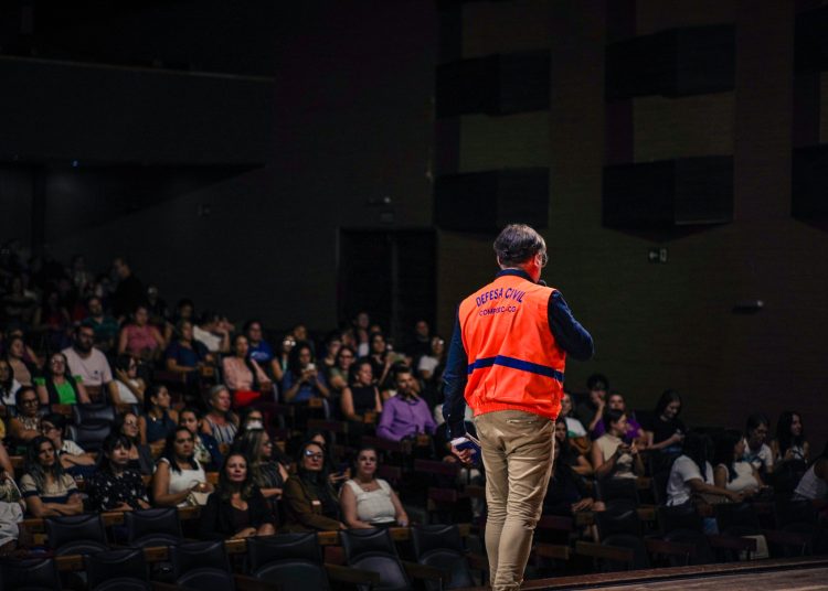 Educadores sociais participam de formação em primeiros socorros em Campina Grande Educadores sociais participam de formação em primeiros socorros em Campina Grande