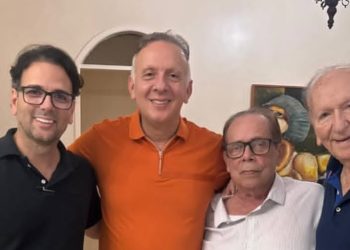 Ex-vereador Ivan Batista rompe com oposição e reforça base de Lucas Ribeiro em Campina Grande