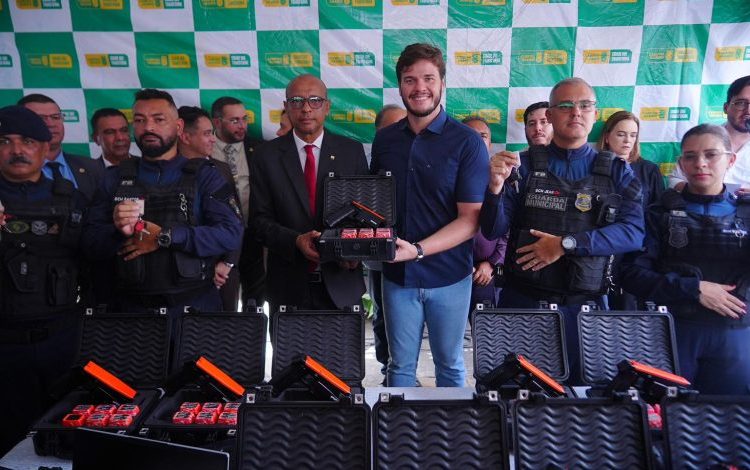 Guarda Civil Municipal de Campina Grande recebe equipamentos em cerimônia realizada na manhã desta terça-feira Guarda Civil Municipal de Campina Grande recebe equipamentos em cerimônia realizada na manhã desta terça-feira