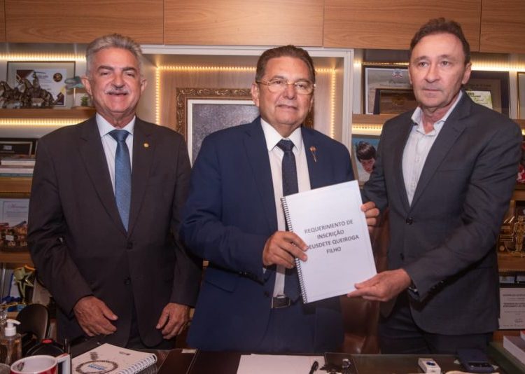 Com apoio de 32 deputados, Deusdete se inscreve para disputar vaga no TCE