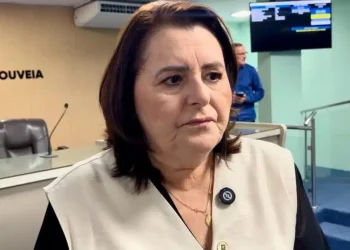 Vereadora Valéria Aragão defende Adriano Galdino na vice de Lucas Ribeiro