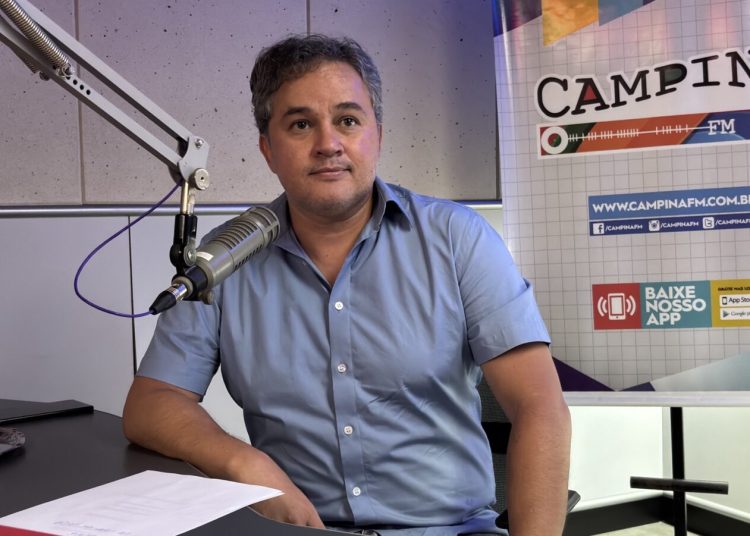 Efraim confirma debandada de vereadores de Campina rumo ao PL