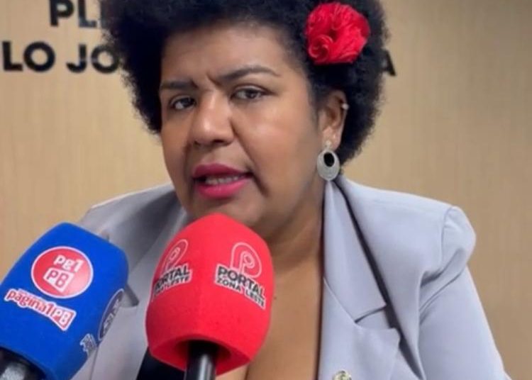 Jô Oliveira defende cautela e amplo debate sobre parcelamento da previdência