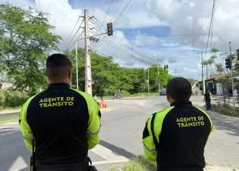STTP inicia operação de semáforos na Avenida Plínio Lemos