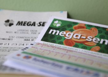 Mega-Sena acumula novamente e prêmio principal vai para R$ 105 milhões