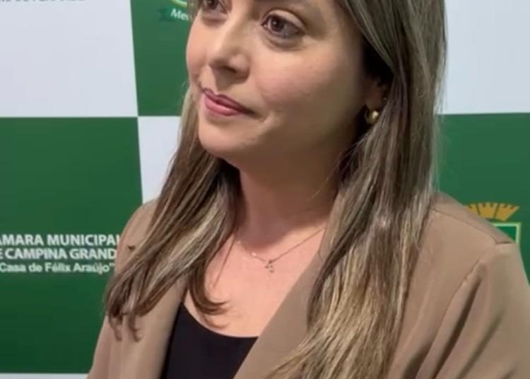 Waleria Assunção cobra respostas da Prefeitura e questiona tratamento à oposição em Campina Grande