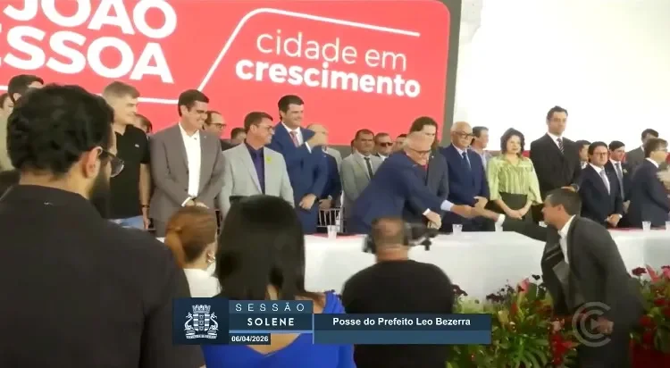 Cotado vice, Diogo Cunha Lima aparece pela primeira vez com Cícero, na posse de Leo Cotado vice, Diogo Cunha Lima aparece pela primeira vez com Cícero, na posse de Leo