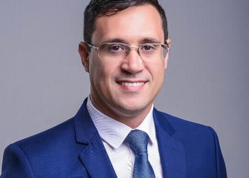 Prefeito de Areial antecipa salários de abril, para está sexta e destaca equilíbrio financeiro da gestão