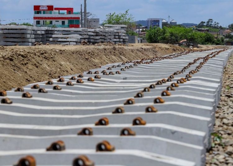 Prefeitura de Campina Grande atualiza população sobre andamento das obras do VLT