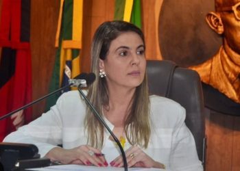 Carol Gomes defende diálogo e união política para fortalecer saúde pública em Campina Grande