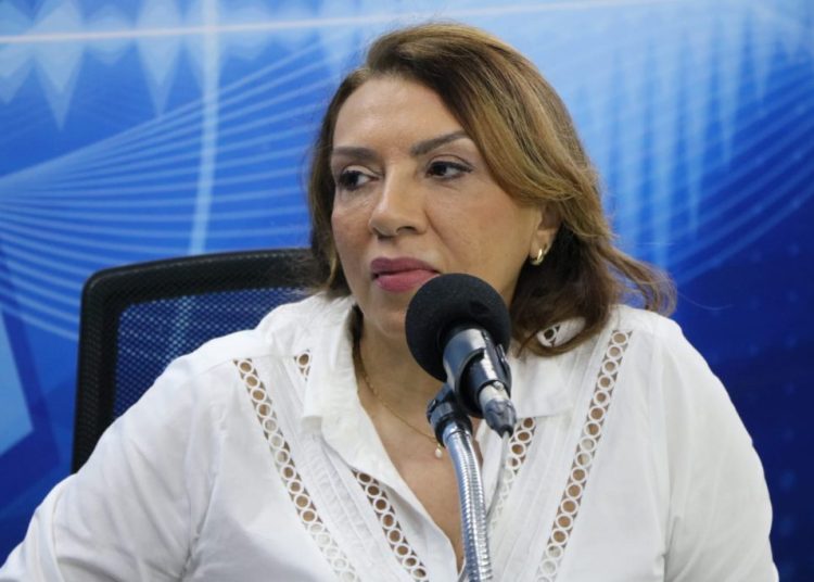 Olho grande de Cida: Ávida por cargos presidente do PT confirma especulações
