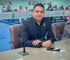 Frank Alves cobra mutirões de limpeza e defende punição para descarte irregular de lixo em Campina Grande