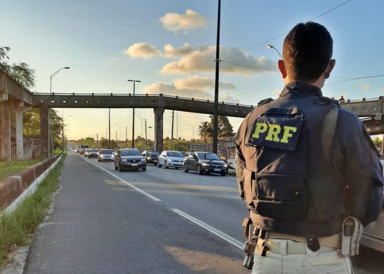 PRF registra 25 acidentes e 33 feridos em rodovias da Paraíba durante feriado de Tiradentes PRF registra 25 acidentes e 33 feridos em rodovias da Paraíba durante feriado de Tiradentes